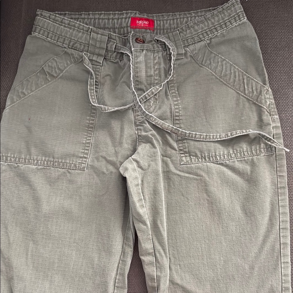 Levi's Gray Cargo Pants with Relaxed Fit